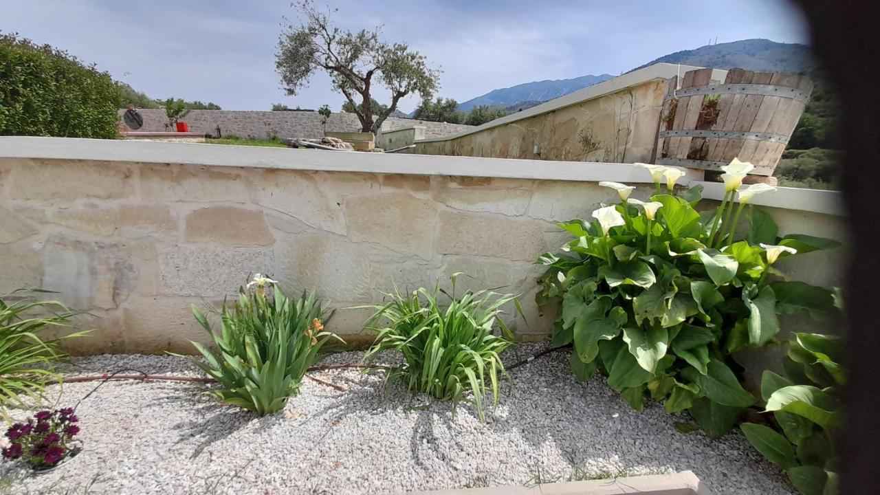 Georgioupoli Studio 2 With A Pool And Lake Views Exterior foto